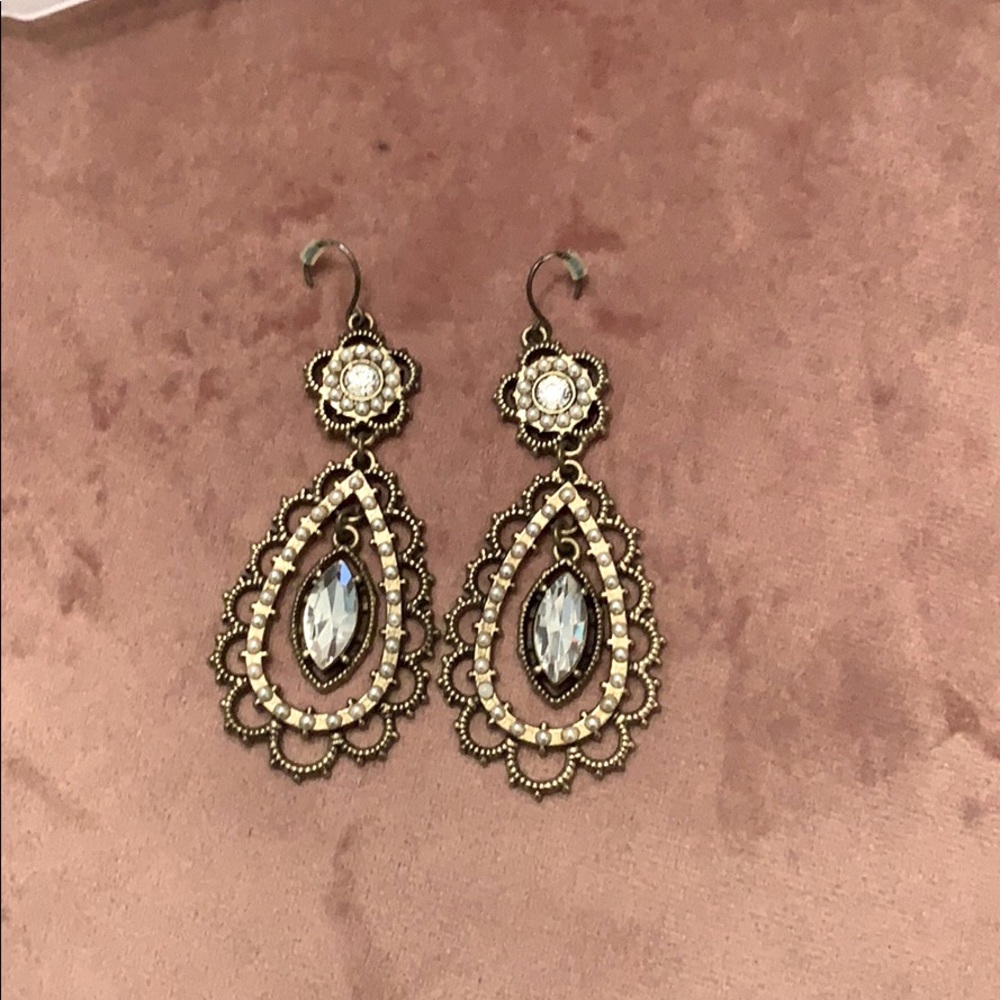 Pearl + Crystal Floral earrings